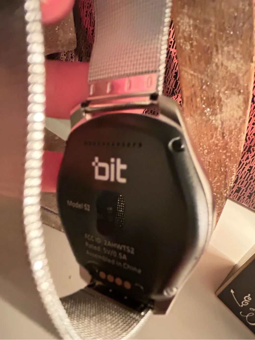 !it jeans Silver Round Smartwatch with Black Display